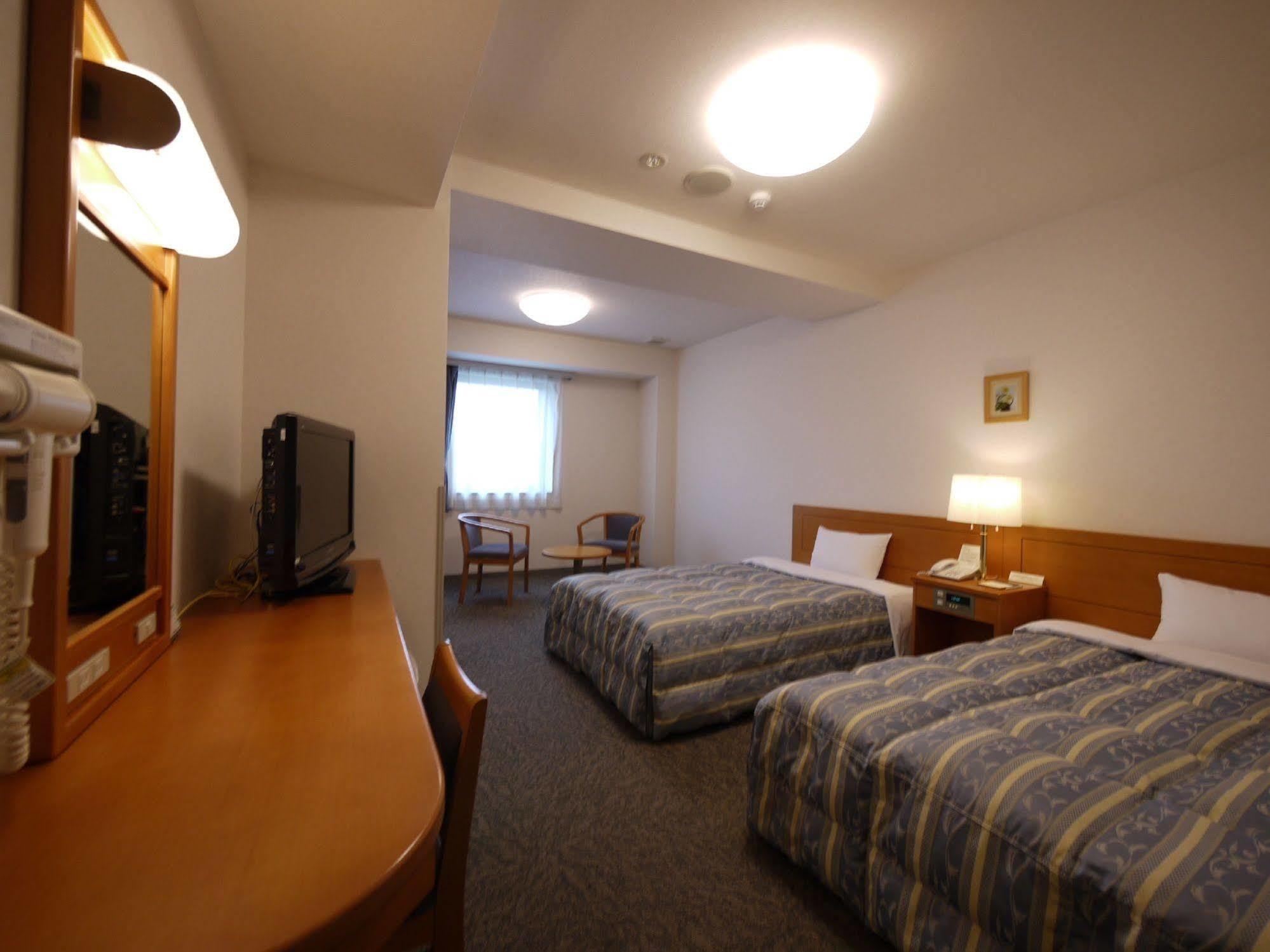 Hotel Route-Inn Niihama מראה חיצוני תמונה