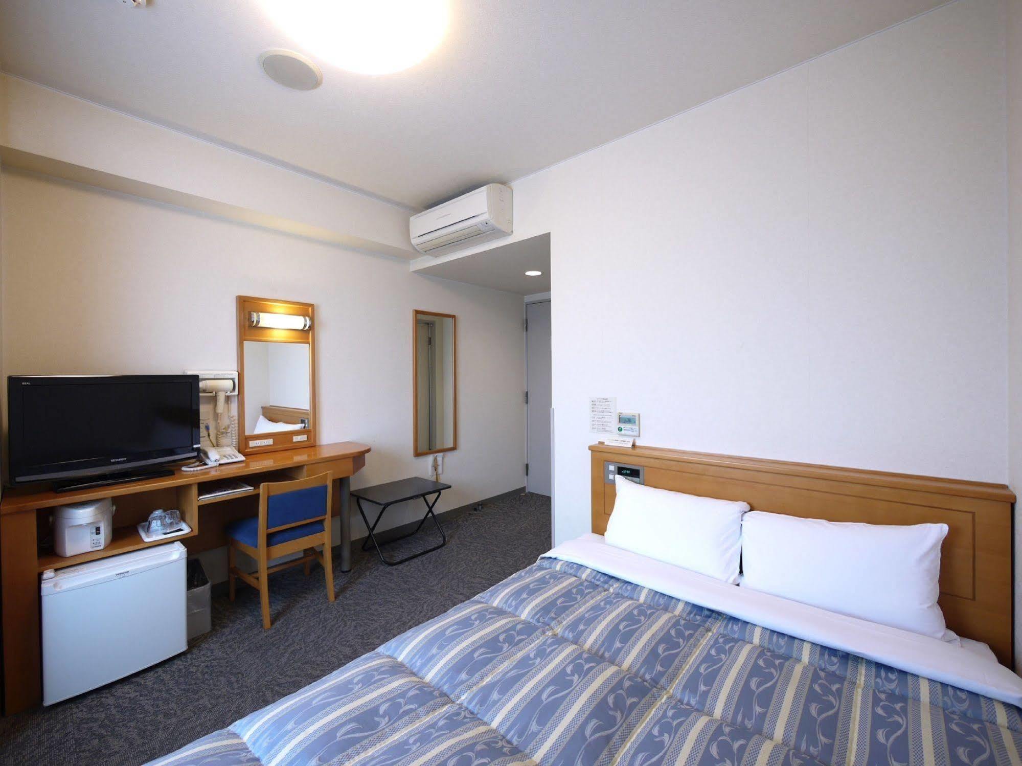Hotel Route-Inn Niihama מראה חיצוני תמונה